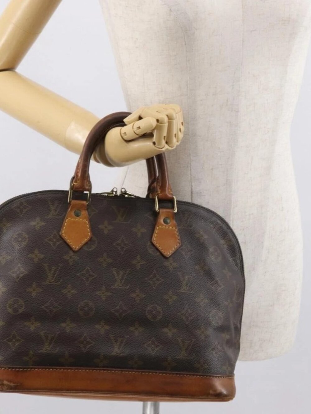 LOUIS VUITTON Monogram Alma Hand Bag M51130 LV Auth 170139
